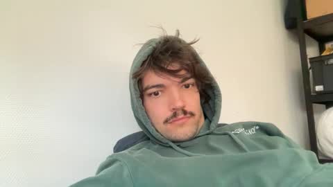 Snapshot of just_a_guy_with_a_big_cock chatting on October 10, 7:29 am just_a_guy_with_a_big_cock online show from October 10, 7:29 am