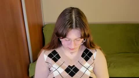 Snapshot of just_fucked chatting on July 1, 6:18 pm Nika and Mark online show from July 1, 6:18 pm