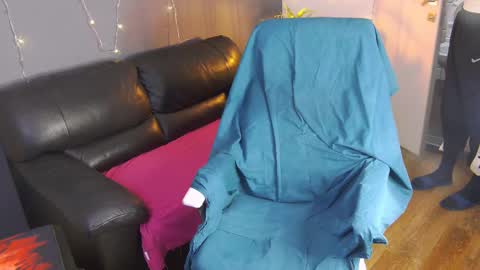 just_gay_ online show from February 17, 2:04 pm