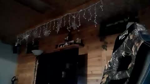 Snapshot of just_hangin_around chatting on October 6, 3:53 pm just_hangin_around online show from October 6, 3:53 pm