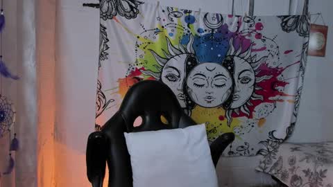 Snapshot of just_katiex chatting on March 1, 1:53 am Sofia online show from March 1, 1:53 am