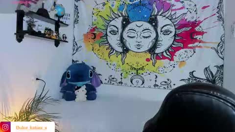 Snapshot of just_katiex chatting on November 7, 12:16 pm Sofia online show from November 7, 12:16 pm