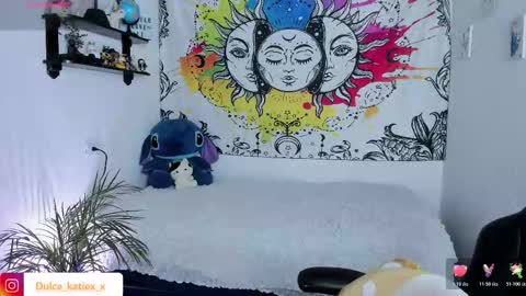 Snapshot of just_katiex chatting on November 16, 10:32 am Sofia online show from November 16, 10:32 am