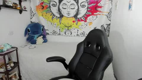 Snapshot of just_katiex chatting on February 6, 7:06 pm Sofia online show from February 6, 7:06 pm