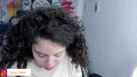 Snapshot of just_katiex chatting on April 5, 1:47 am Sofia online show from April 5, 1:47 am