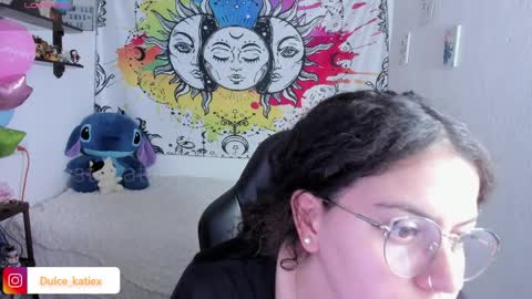Snapshot of just_katiex chatting on April 6, 10:11 pm Sofia online show from April 6, 10:11 pm