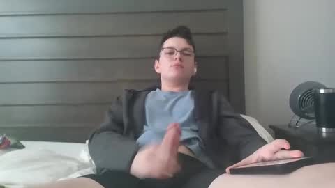 Snapshot of justaboyinbriefs chatting on March 7, 7:49 pm justaboyinbriefs online show from March 7, 7:49 pm