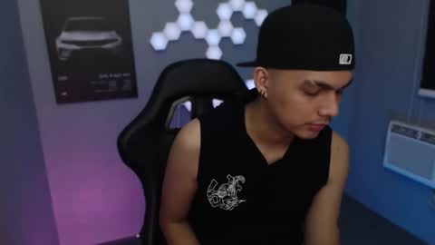 Rhys online show from September 24, 3:04 pm