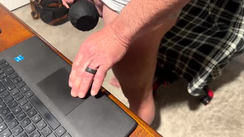 Snapshot of justanudedude chatting on December 13, 1:33 pm justanudedude online show from December 13, 1:33 pm