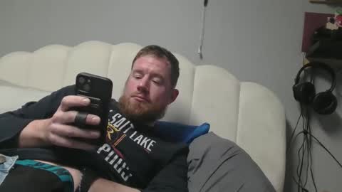 Snapshot of justformeandmyself1234 chatting on December 15, 12:15 am justformeandmyself1234 online show from December 15, 12:15 am