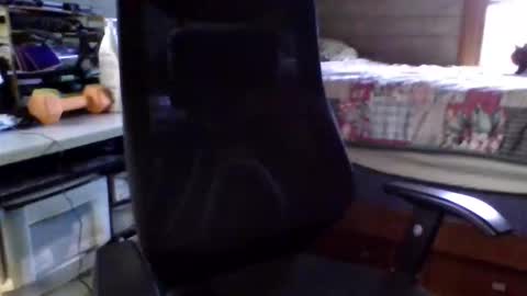 justforthefunofit918229 online show from April 17, 11:02 am