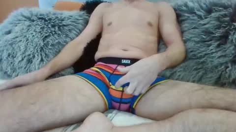 Snapshot of justfun1052 chatting on February 5, 12:17 pm Sylvester online show from February 5, 12:17 pm