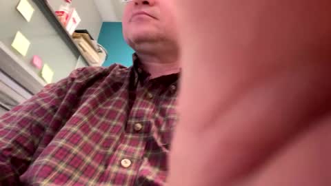 Snapshot of justfunguy221287 chatting on February 24, 8:47 pm justfunguy221287 online show from February 24, 8:47 pm