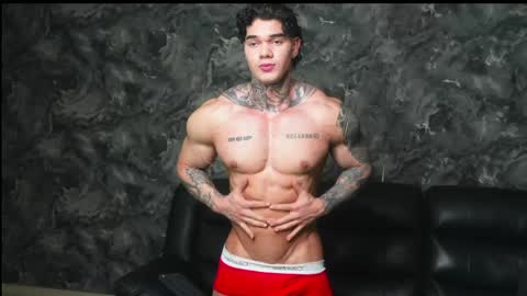 justin clark1 online show from May 9, 4:28 am