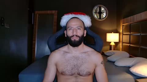 Snapshot of justin_hton chatting on January 3, 1:58 pm Justin online show from January 3, 1:58 pm