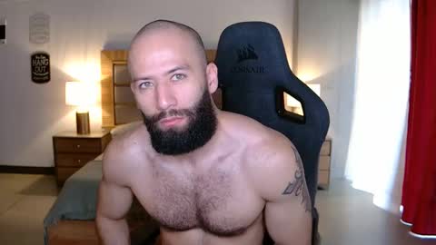 Snapshot of justin_hton chatting on November 26, 11:44 am Justin online show from November 26, 11:44 am