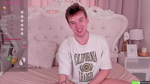 Snapshot of justin_reed chatting on September 20, 8:15 am Arthur online show from September 20, 8:15 am