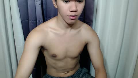 justin_urcuttieguy online show from February 14, 8:55 am