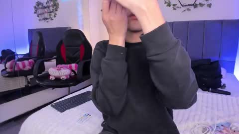 Justin online show from October 23, 11:20 am