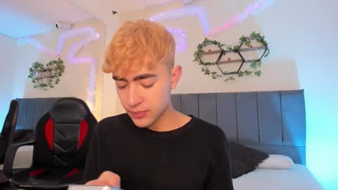 Justin online show from October 30, 11:22 am