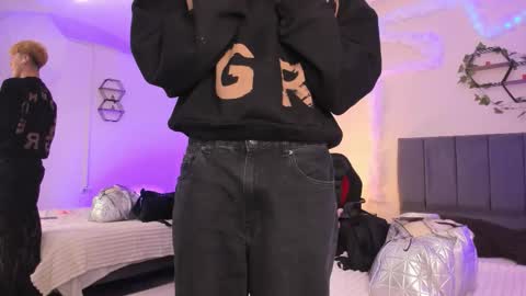 Justin online show from November 13, 11:20 am