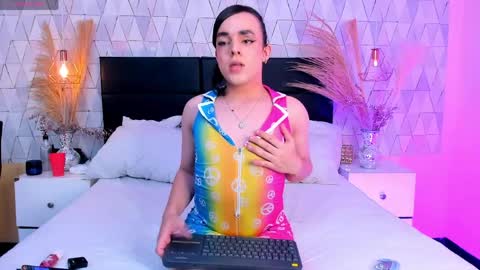 Justine online show from March 31, 4:35 am