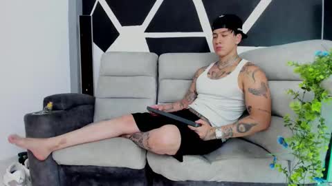 Snapshot of justinfuller_31 chatting on November 2, 9:06 pm justinfuller_31 online show from November 2, 9:06 pm