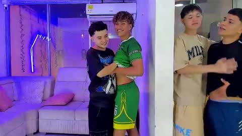 Snapshot of justingtime21 chatting on January 14, 5:46 am justingtime21 online show from January 14, 5:46 am