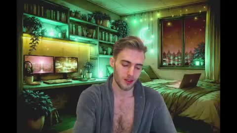 Snapshot of justinnordick chatting on April 23, 8:02 am Hologram Guy online show from April 23, 8:02 am