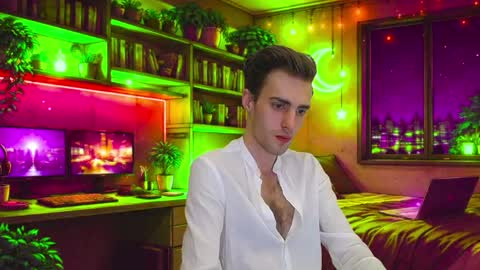 Snapshot of justinnordick chatting on June 3, 5:43 am Hologram Guy online show from June 3, 5:43 am