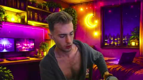 Hologram Guy online show from June 18, 7:30 am