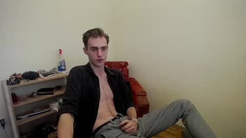 Hologram Guy online show from July 24, 1:53 pm