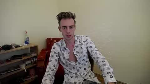 Hologram Guy online show from July 27, 3:41 pm