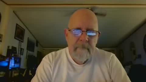 Snapshot of justlustagain chatting on February 18, 1:45 am justlustagain online show from February 18, 1:45 am