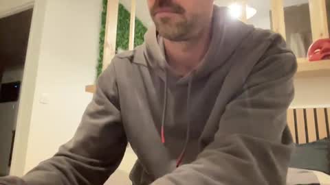 justmeandyou00 online show from February 20, 6:02 pm