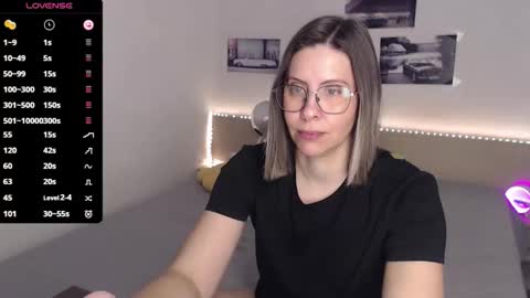 Julie online show from February 21, 4:57 am