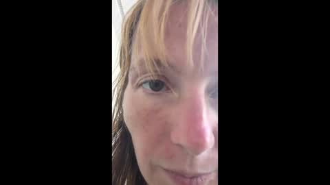 justsittingherenottoonude online show from May 18, 9:53 pm