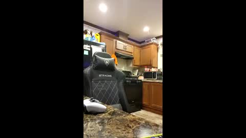 justus0624 online show from March 30, 1:17 am