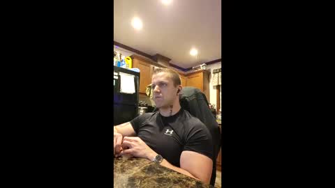 justus0624 online show from April 18, 5:11 am