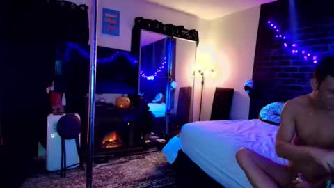 Snapshot of justwannalookgood4ya chatting on December 9, 3:44 pm Eetantungfuk Mias online show from December 9, 3:44 pm