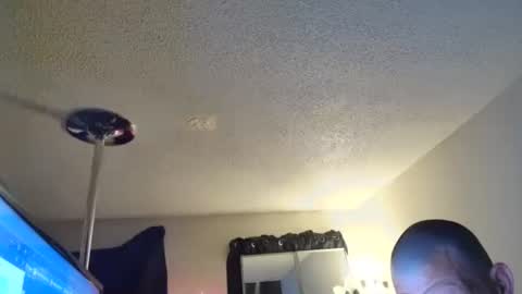 Snapshot of justwannalookgood4ya chatting on December 21, 4:46 pm Eetantungfuk Mias online show from December 21, 4:46 pm