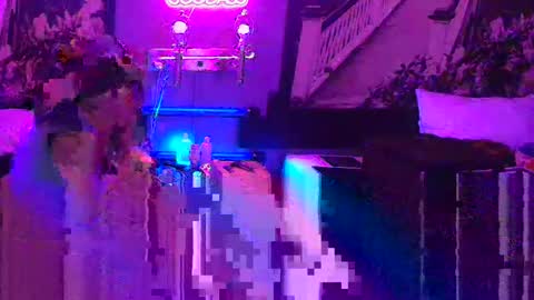 Snapshot of justwannalookgood4ya chatting on January 13, 8:58 am Eetantungfuk Mias online show from January 13, 8:58 am