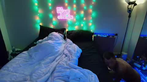 Snapshot of justwannalookgood4ya chatting on January 20, 1:42 pm Eetantungfuk Mias online show from January 20, 1:42 pm