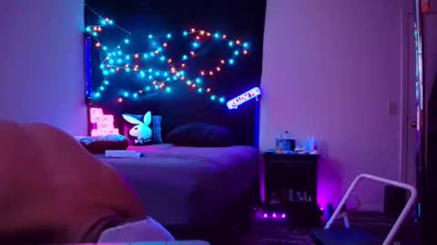 Snapshot of justwannalookgood4ya chatting on February 6, 11:43 am Eetantungfuk Mias online show from February 6, 11:43 am