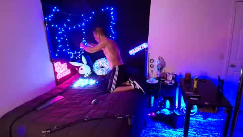 Snapshot of justwannalookgood4ya chatting on February 12, 8:40 pm Eetantungfuk Mias online show from February 12, 8:40 pm