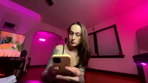 juustchloo online show from January 6, 5:00 am