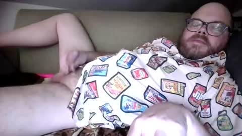 MidsizeBiGuy online show from August 4, 6:16 am