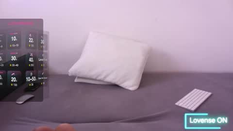 k1tt04n0nym0 online show from September 30, 6:51 am