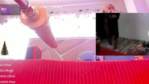 Snapshot of k4rolin chatting on December 25, 3:28 pm Karolin online show from December 25, 3:28 pm