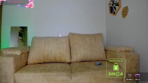 Snapshot of k4ymull3r_ chatting on November 18, 12:38 am Kayli online show from November 18, 12:38 am